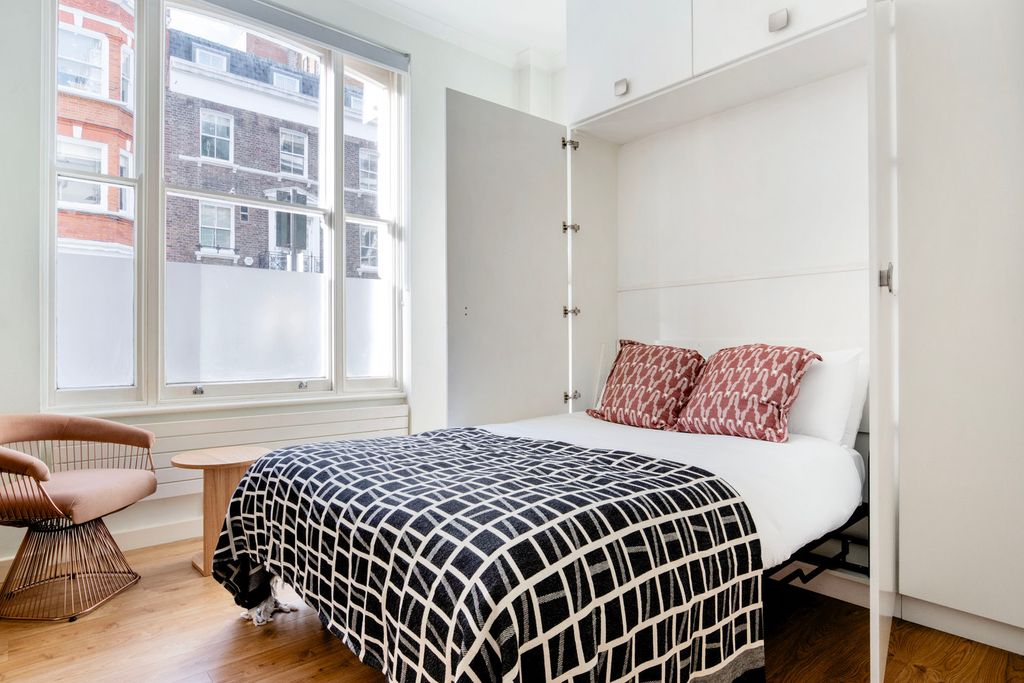 Property photo 1 of 16 Double Size Bed