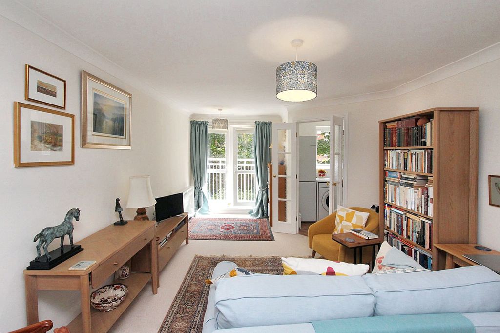 Property photo 3 of 10