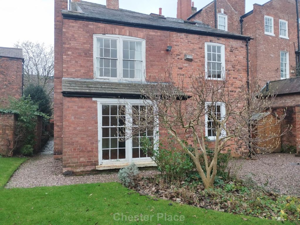 Property photo 1 of 33