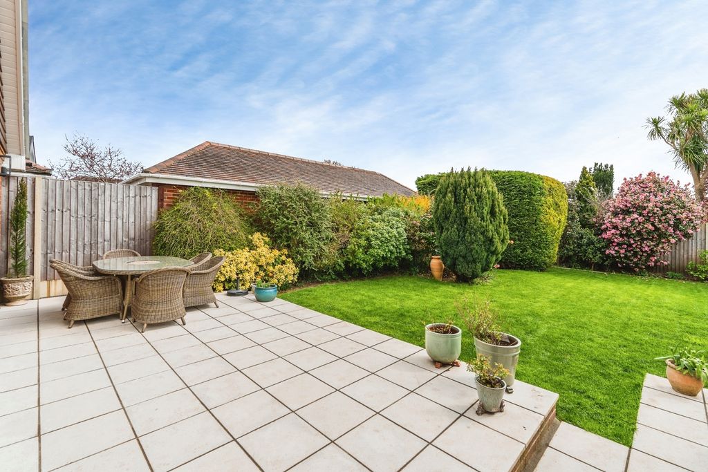 Property photo 3 of 31 Pbox-Img.Jpg