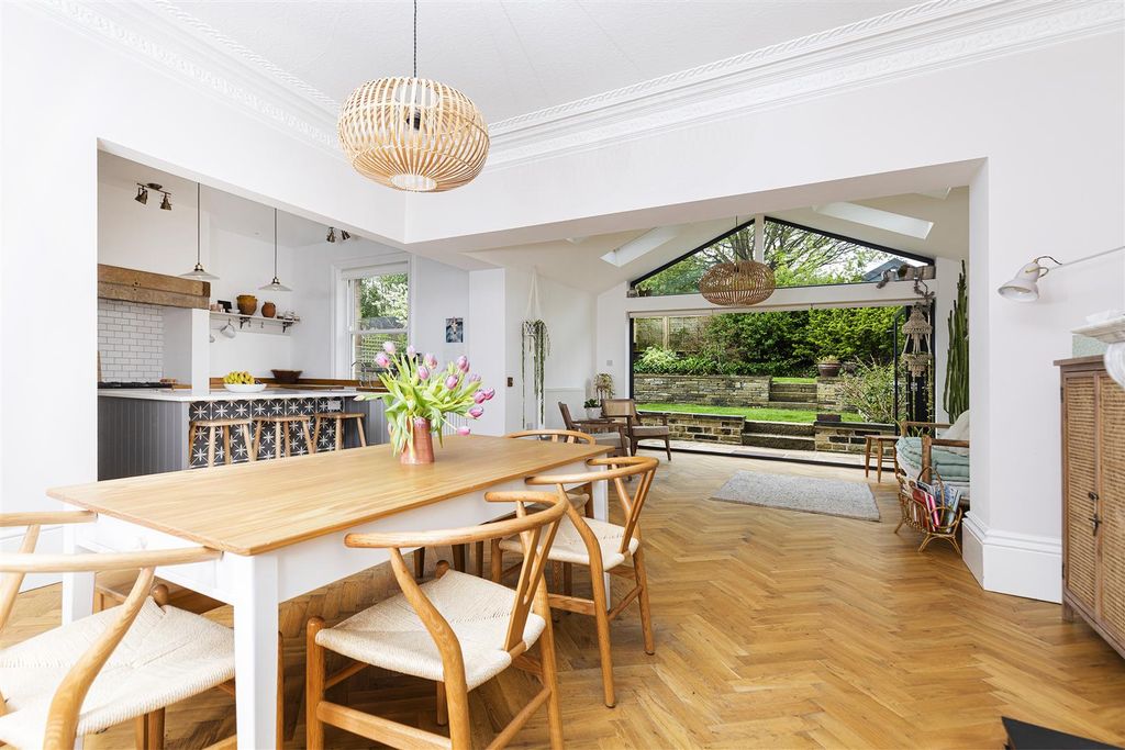 Property photo 3 of 60 Living Dining Kitchen