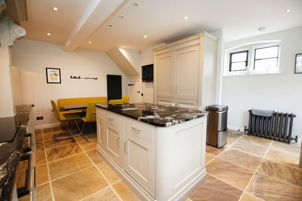 Property photo 3 of 66 Jv6A6725.Jpg