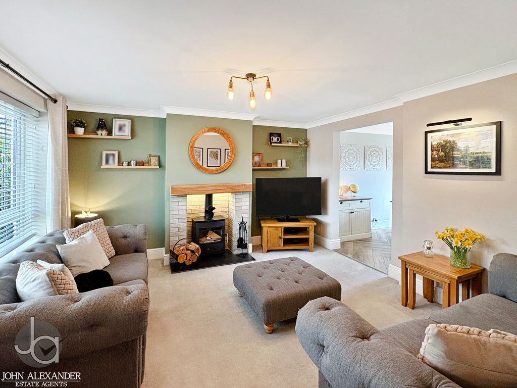 Property photo 3 of 35 20260413_142212460_0.5