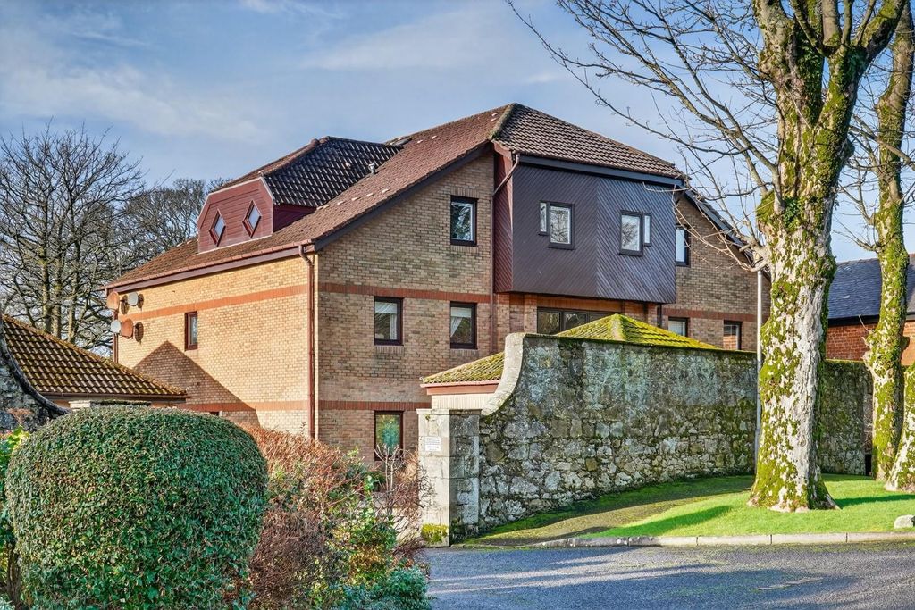 Property photo 1 of 28 1_90 Hill Street, Largs _01.Jpg