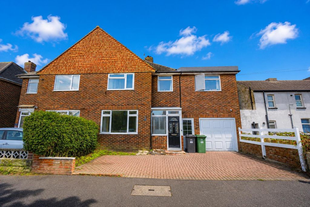 Property photo 1 of 18 20B66384-17Ab-4B40-91A2-56c22d189Eeb.Png