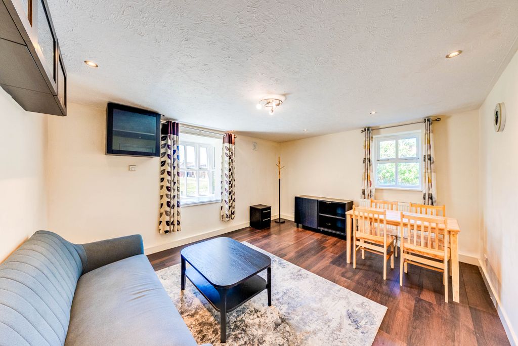 Property photo 1 of 32 A7S08958Hdr