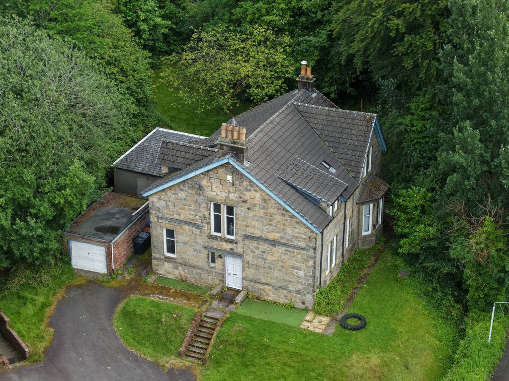 Property photo 1 of 32