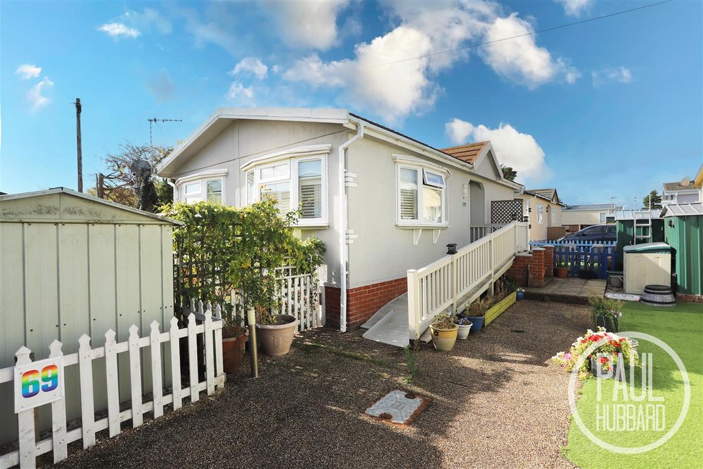 Property photo 2 of 15 Img_8742.Jpg