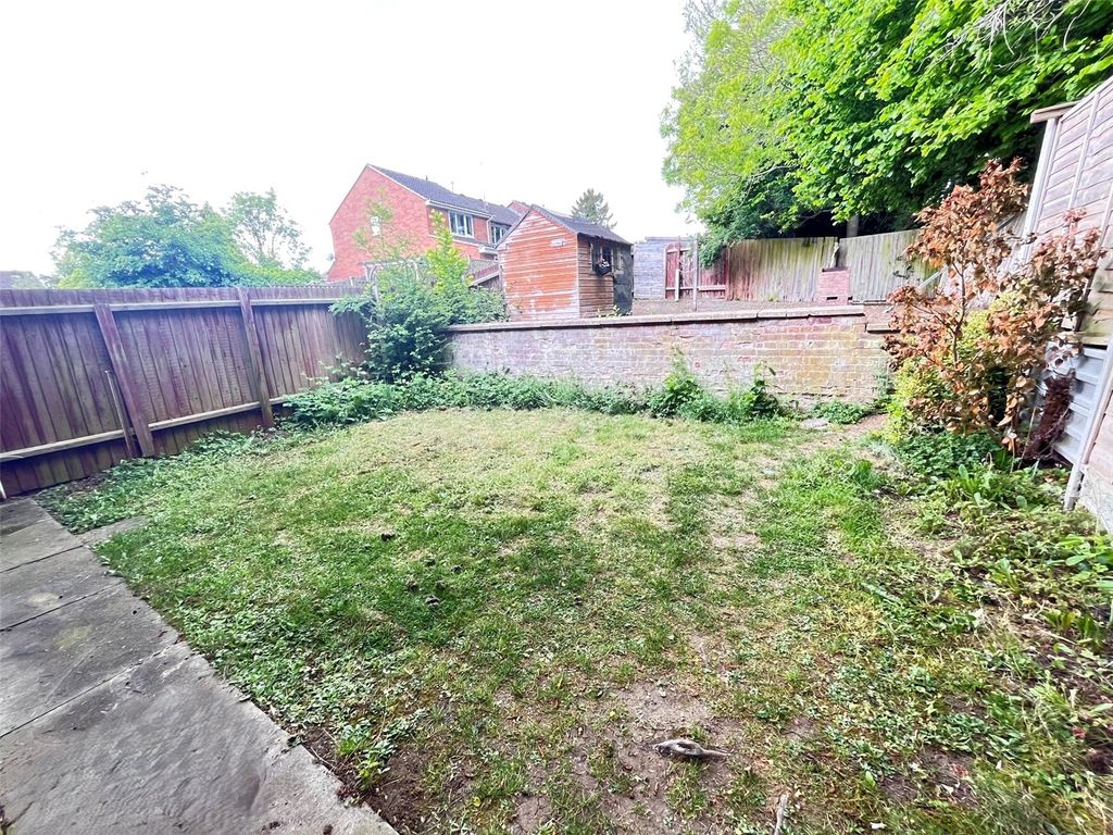 Property photo 2 of 16 Picture No. 02
