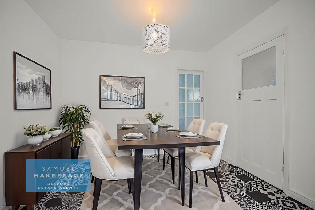 Property photo 3 of 17 Gallery