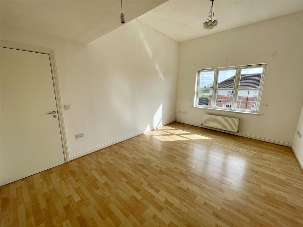 Property photo 1 of 7 Lounge