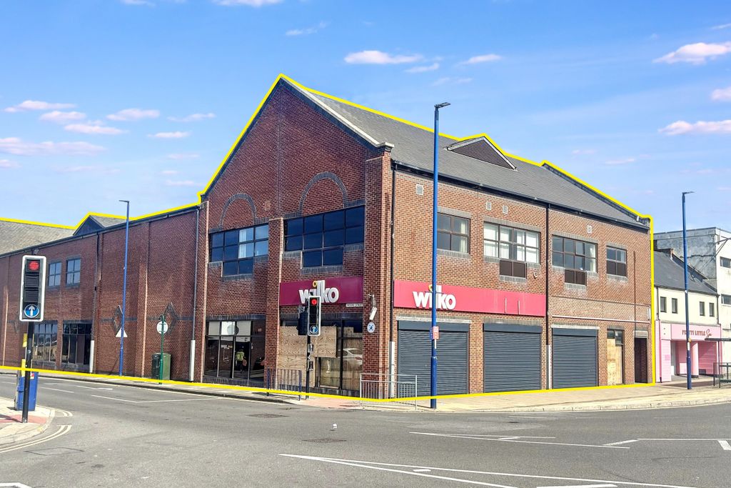 Property photo 1 of 3 79 - 85 High Street, Redcar, North Yorkshire Ts10 3De
