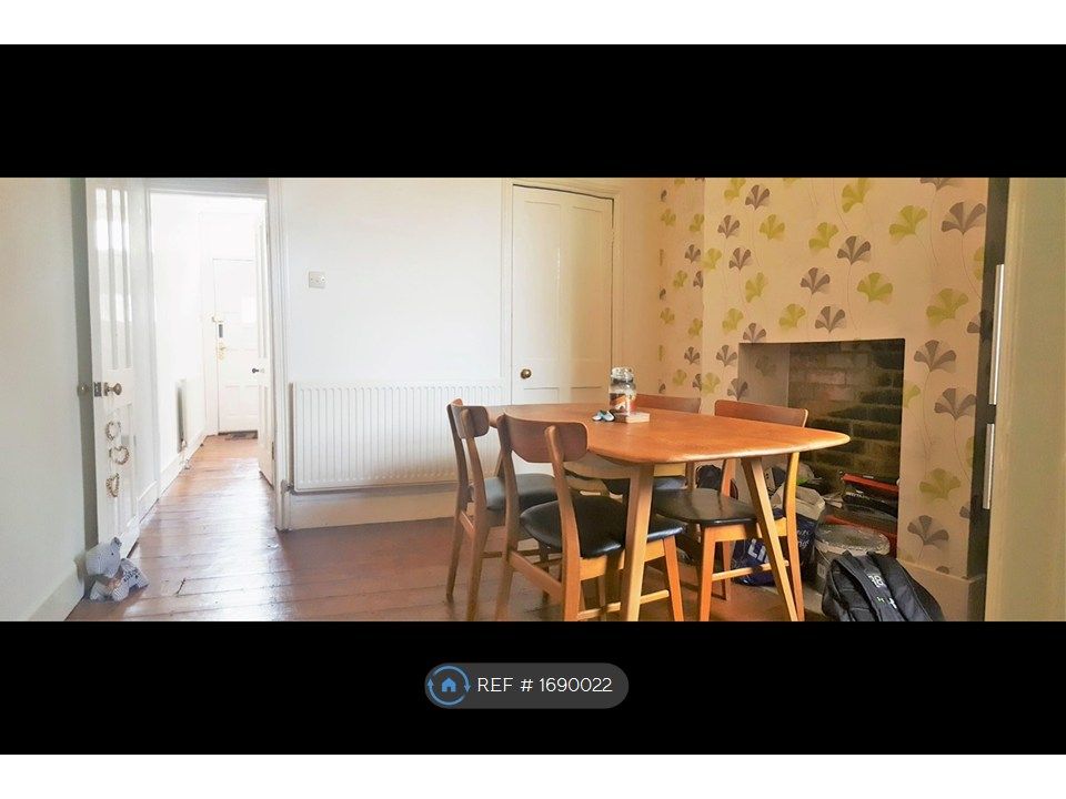 Property photo 3 of 12 Dining Room