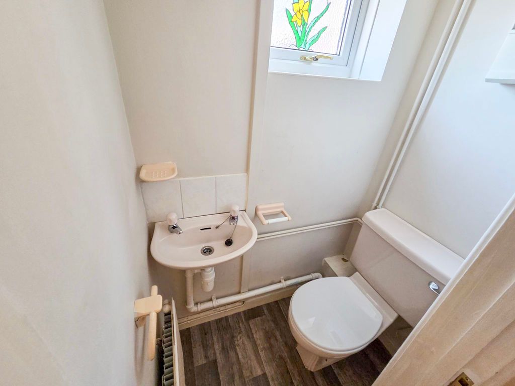 Additional image 7 of 2 bed semi-detached house to rentHeol Erw Y Rhos, Pontypandy CF83