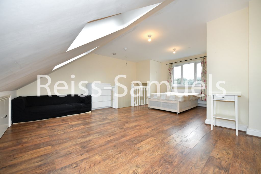 Property photo 1 of 54