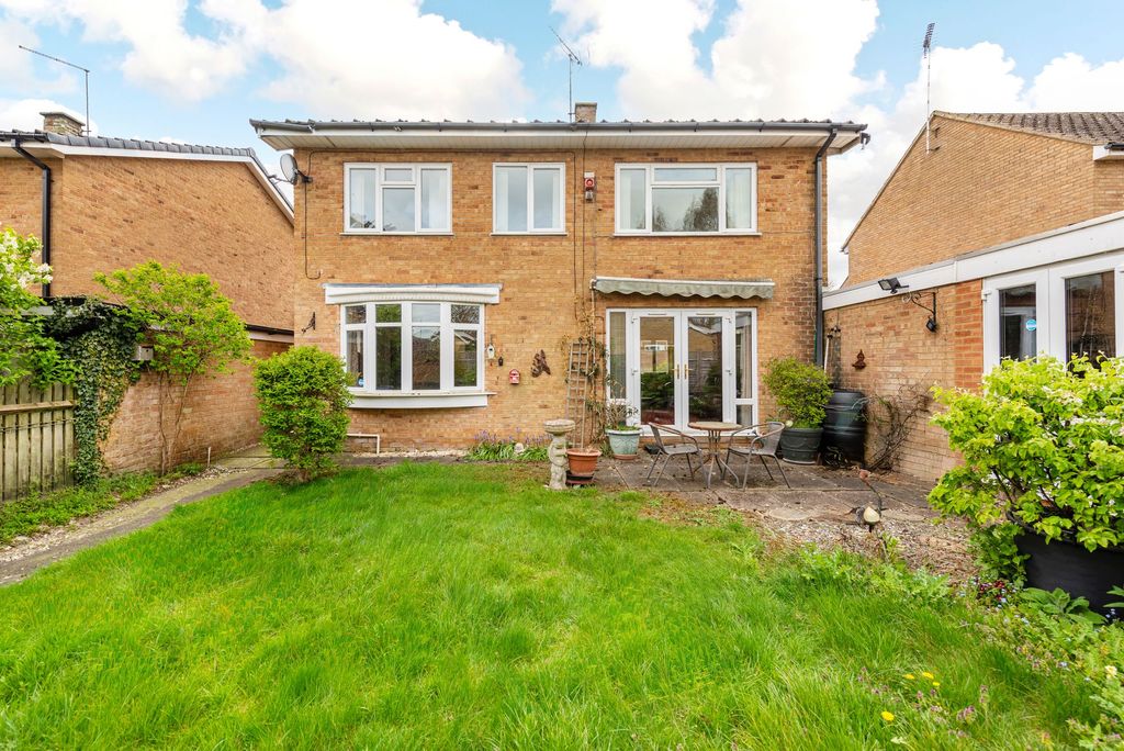 Property photo 2 of 10