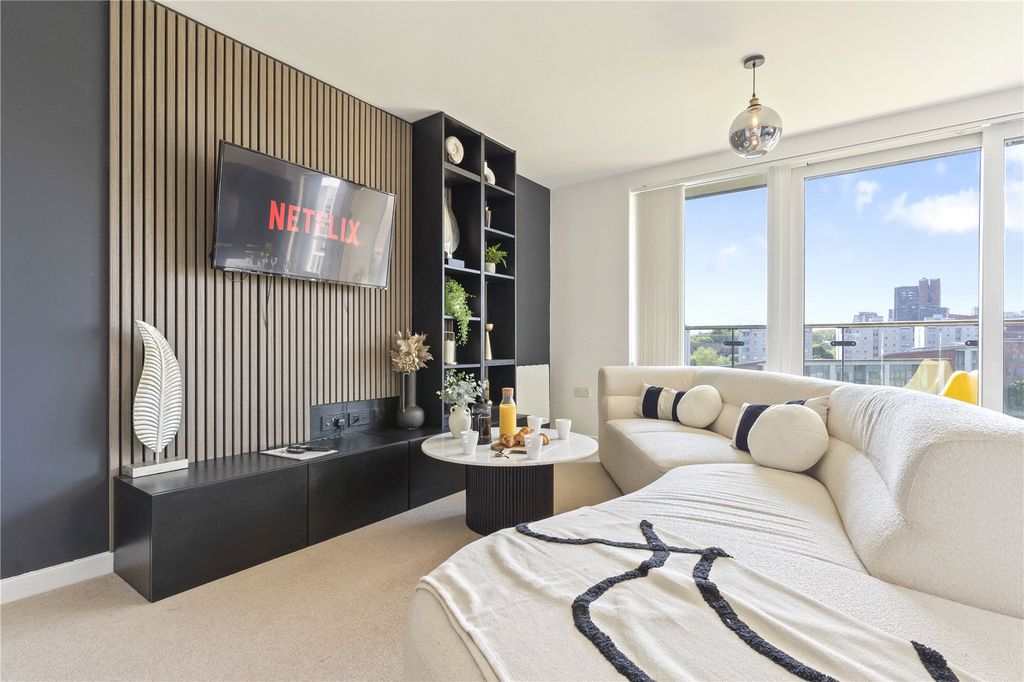 Property photo 2 of 26 Picture No. 25