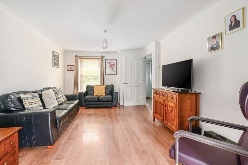 Property photo 3 of 13 Photo 9