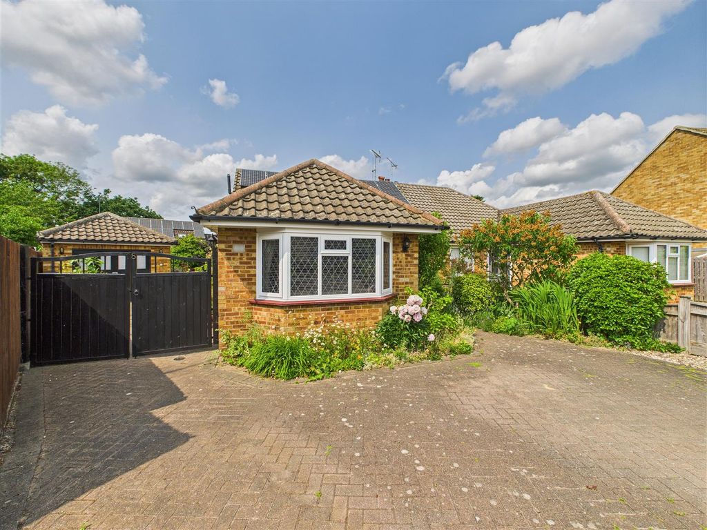 Property photo 1 of 26