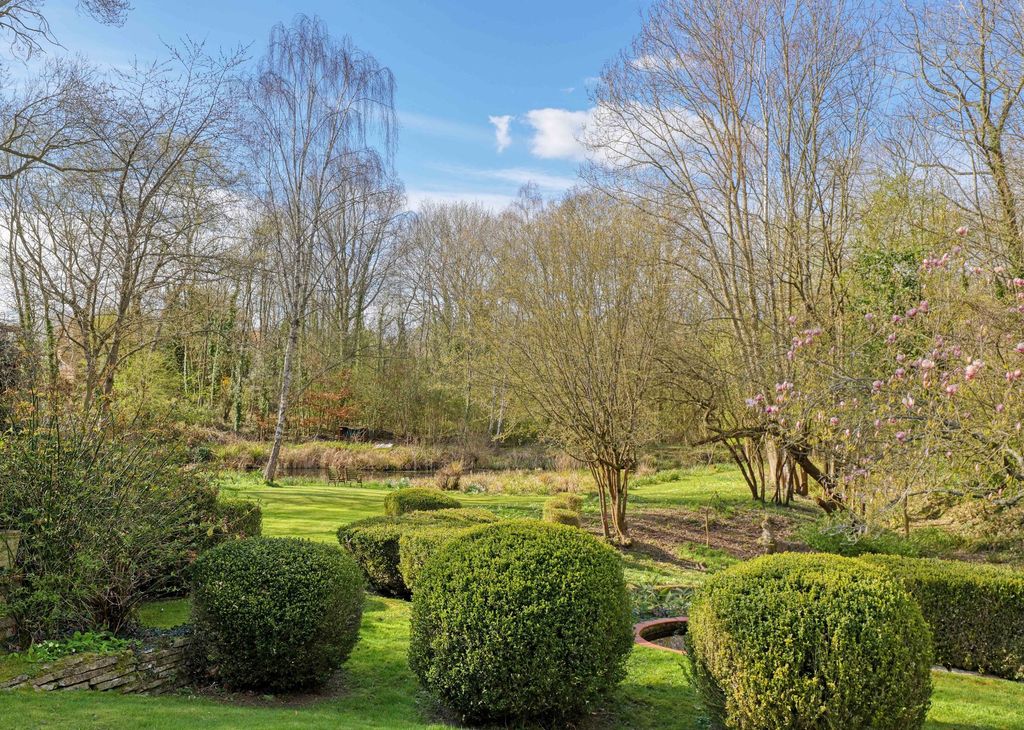 Additional image 14 of 5 bed detached house for saleWinter Hill Road, Maidenhead SL6