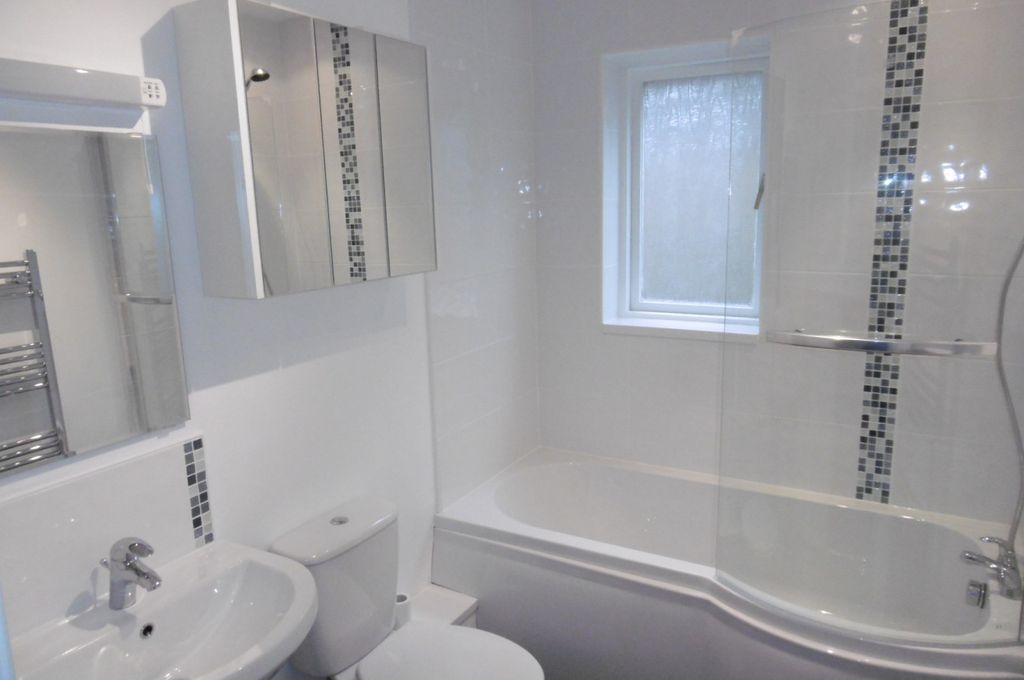 Property photo 2 of 9 (Main)