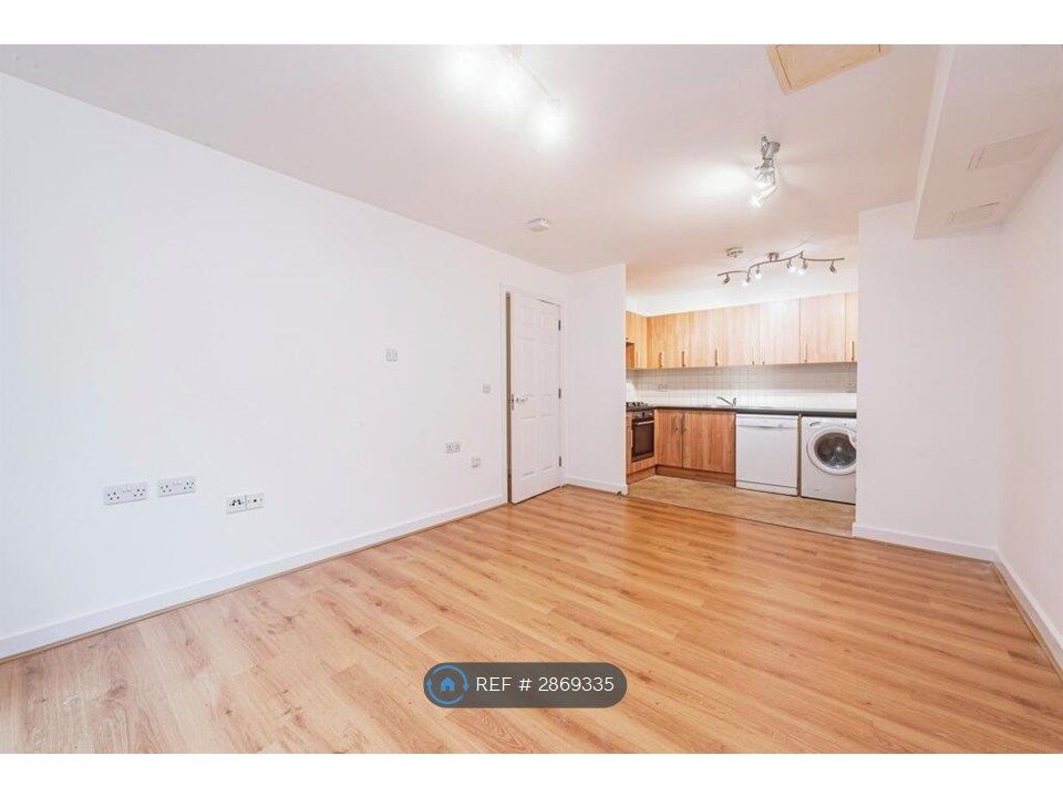 Property photo 3 of 6