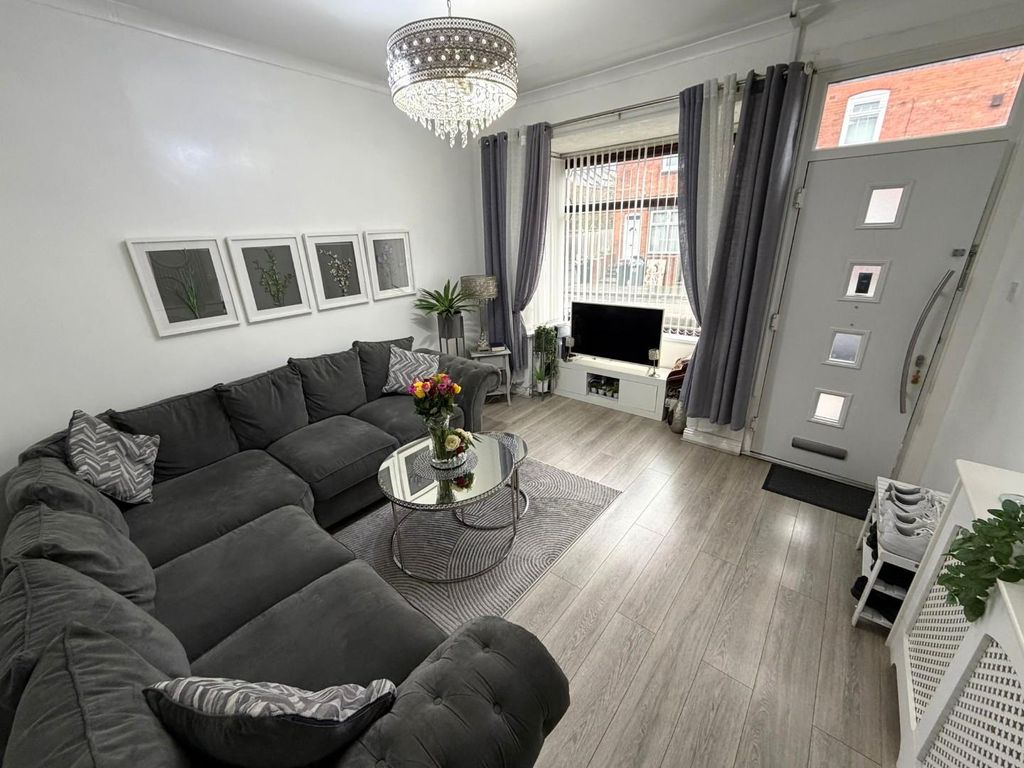 Property photo 3 of 18 3.Jpeg