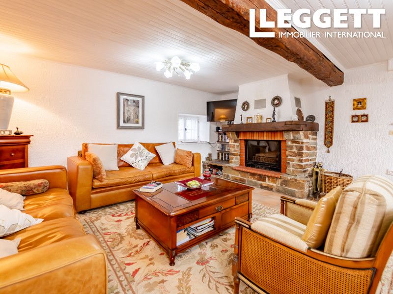 Property photo 3 of 10