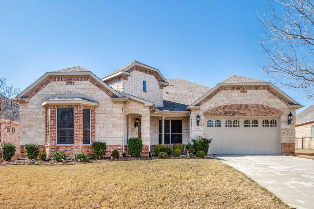 Property photo 1 of 25