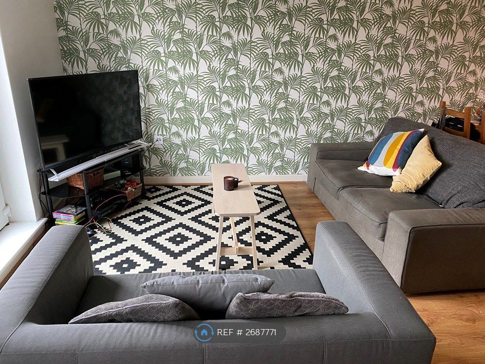 Property photo 2 of 6 Living Room