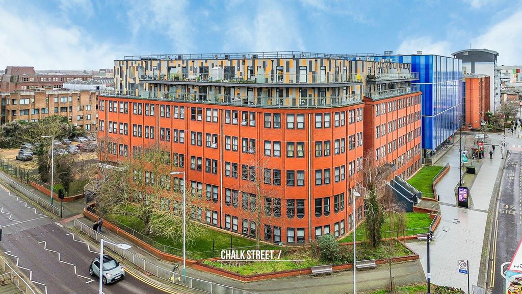 Property photo 1 of 19