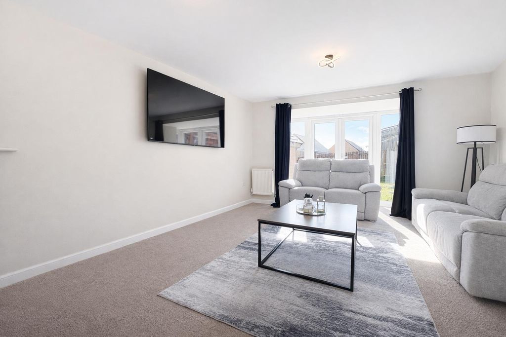 Property photo 2 of 12 Living Room