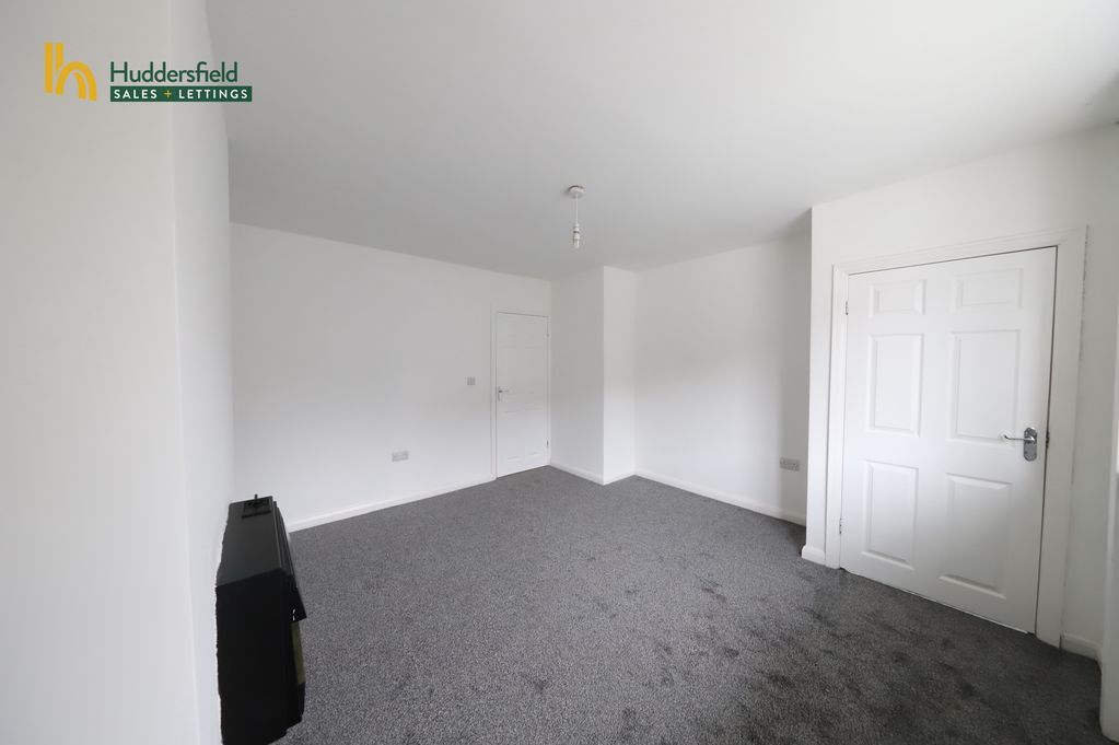 Property photo 3 of 14 Living Room.1