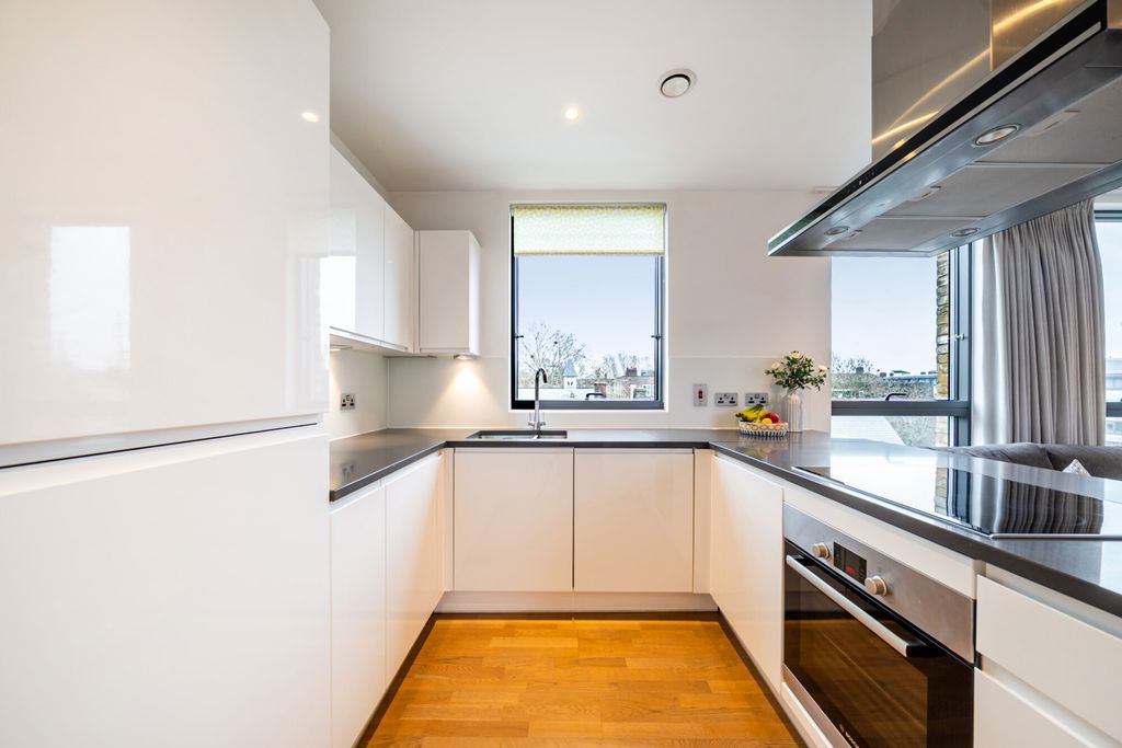 Property photo 3 of 24 Kitchen