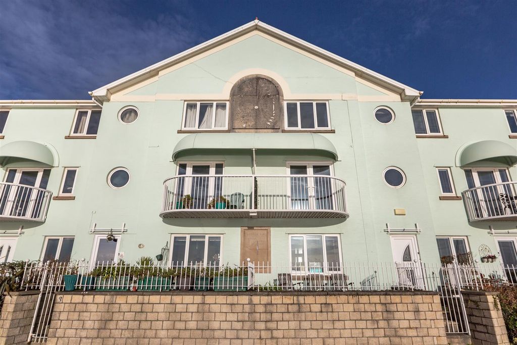 Property photo 1 of 40 Promonade Side