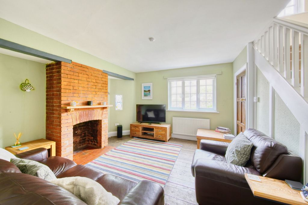 Property photo 3 of 21 Photo 8