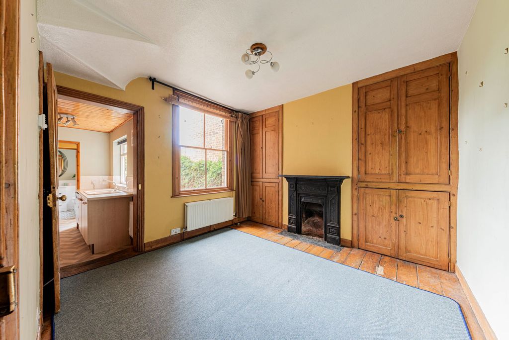 Property photo 1 of 29 Dining Room (1)