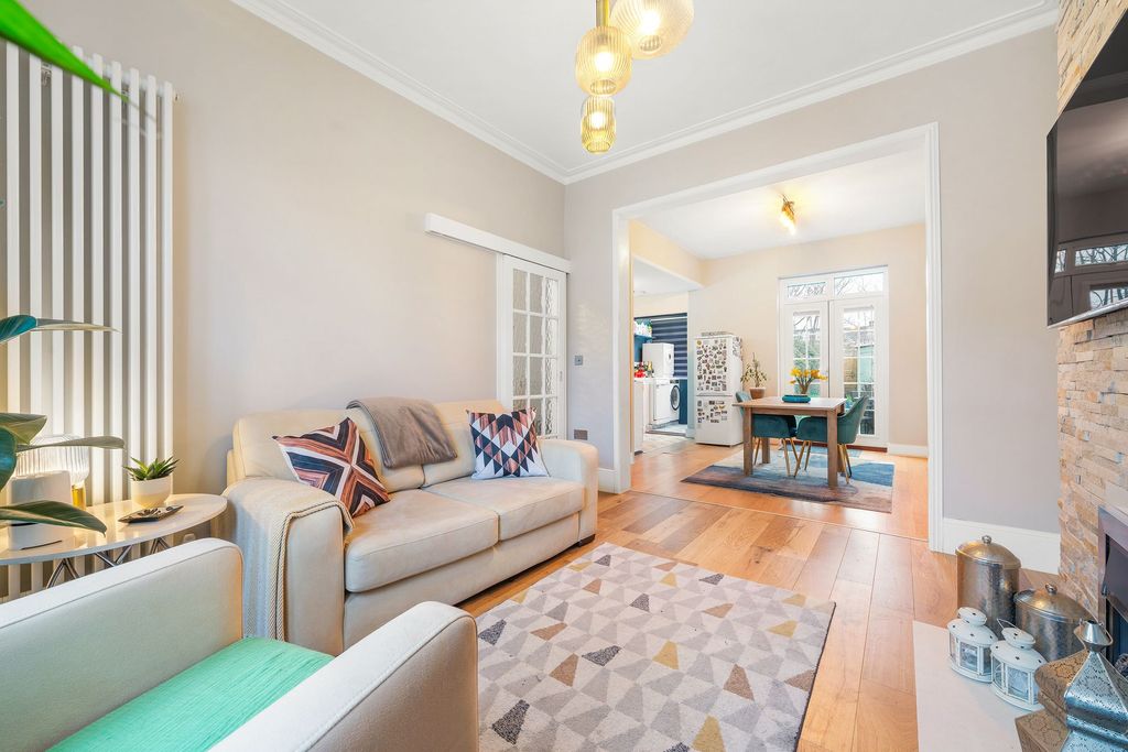 Property photo 2 of 12