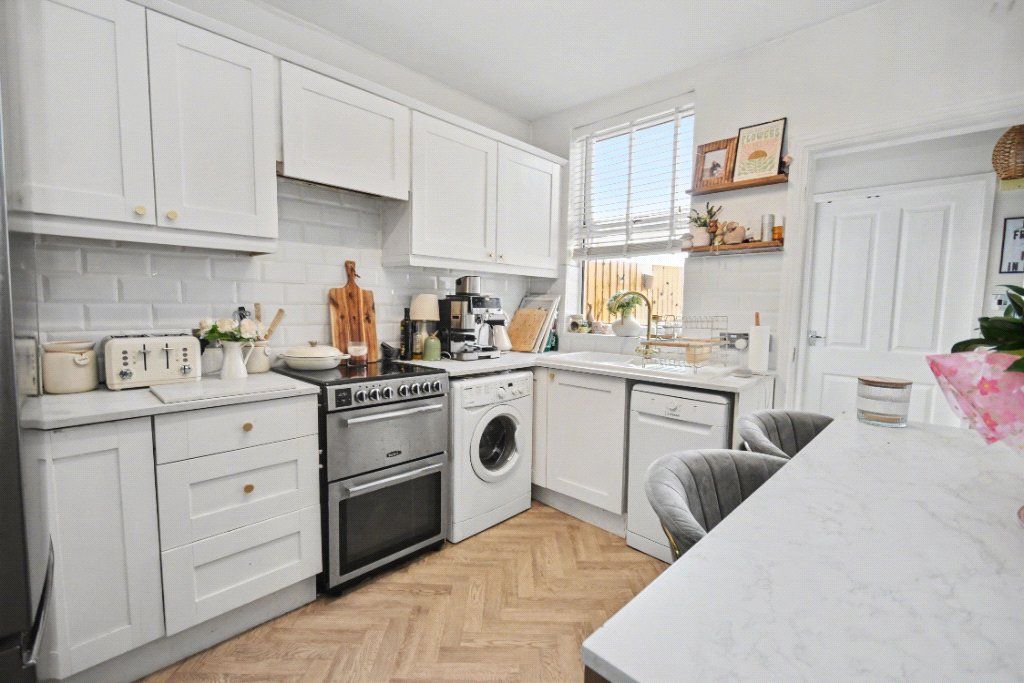 Property photo 3 of 14 Picture No. 27