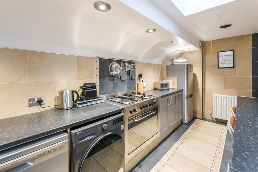 Property photo 3 of 17 10.Jpg