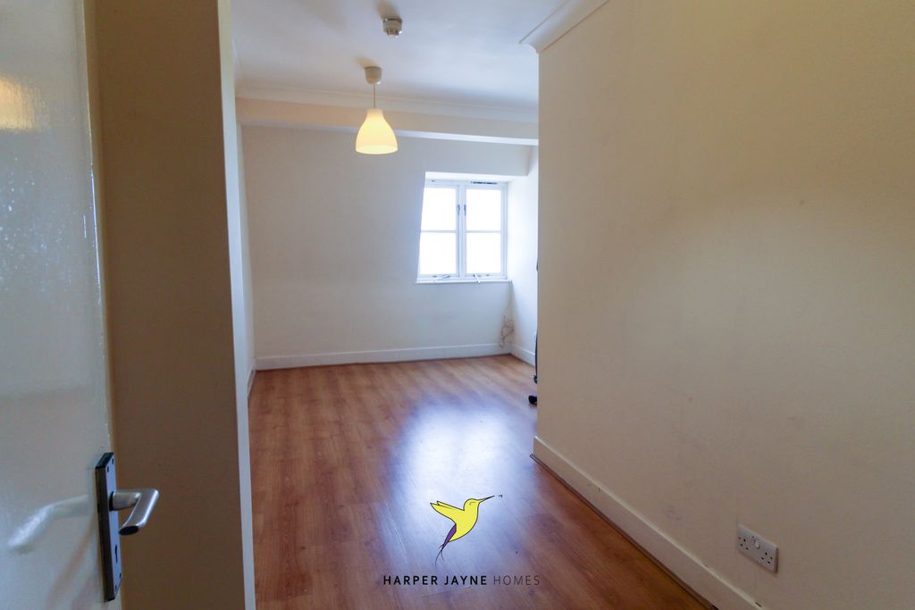 Property photo 1 of 5 Img_7182