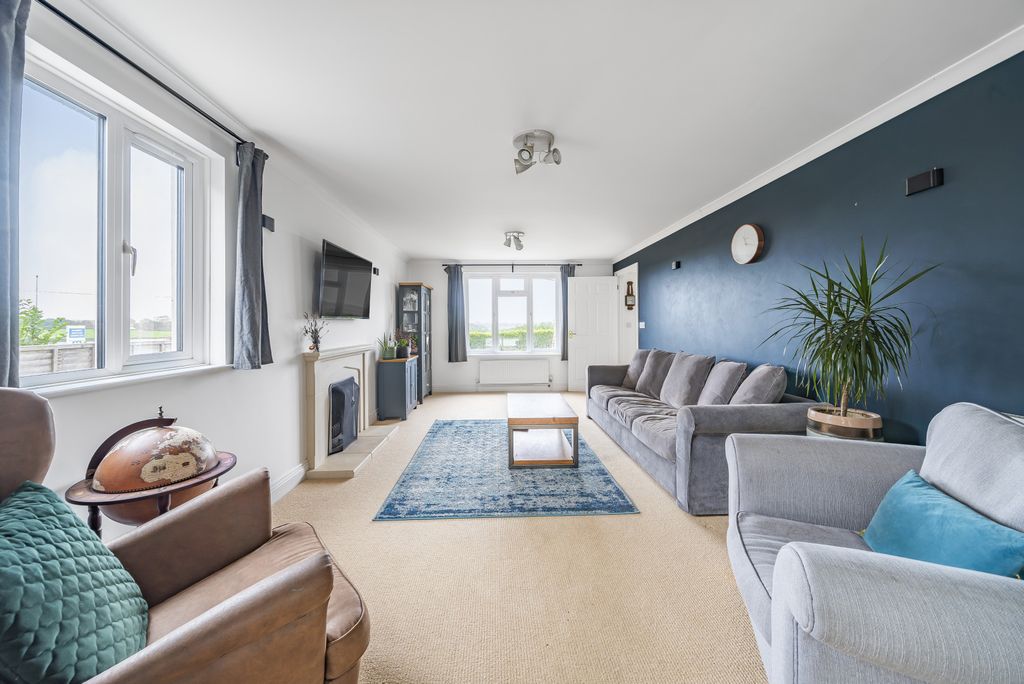 Property photo 3 of 21 Nomansland - Seddons