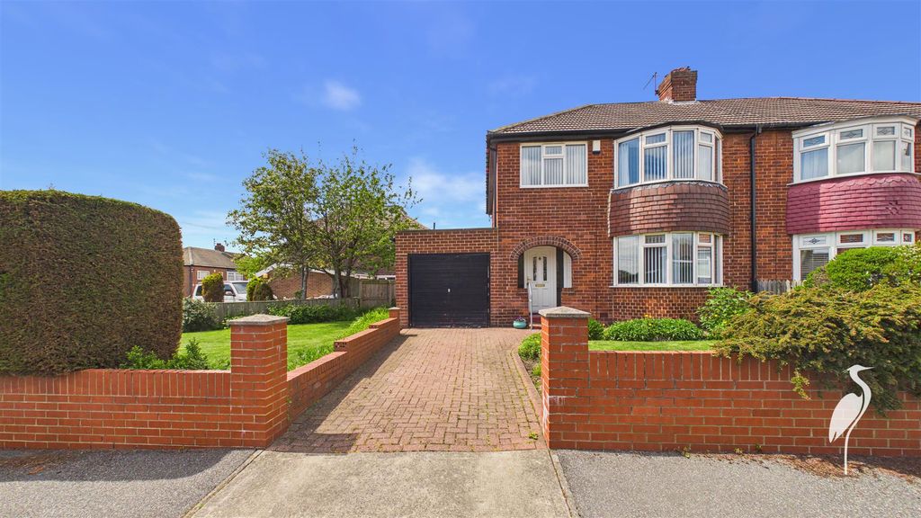 Property photo 1 of 28