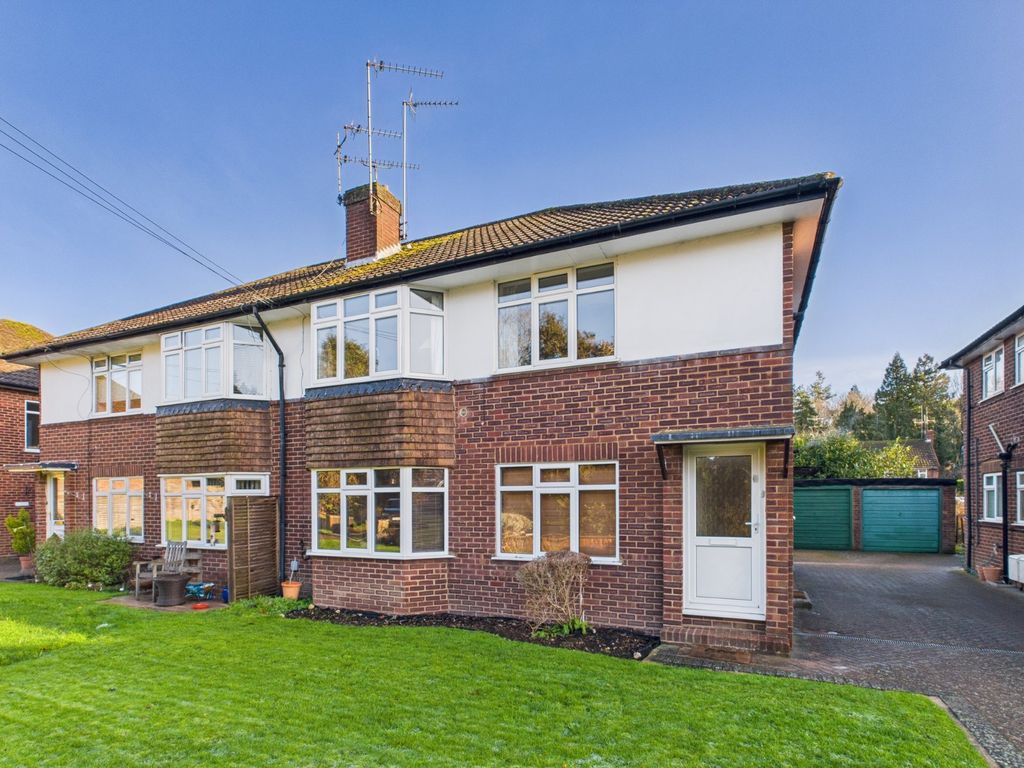 Property photo 1 of 12 Front