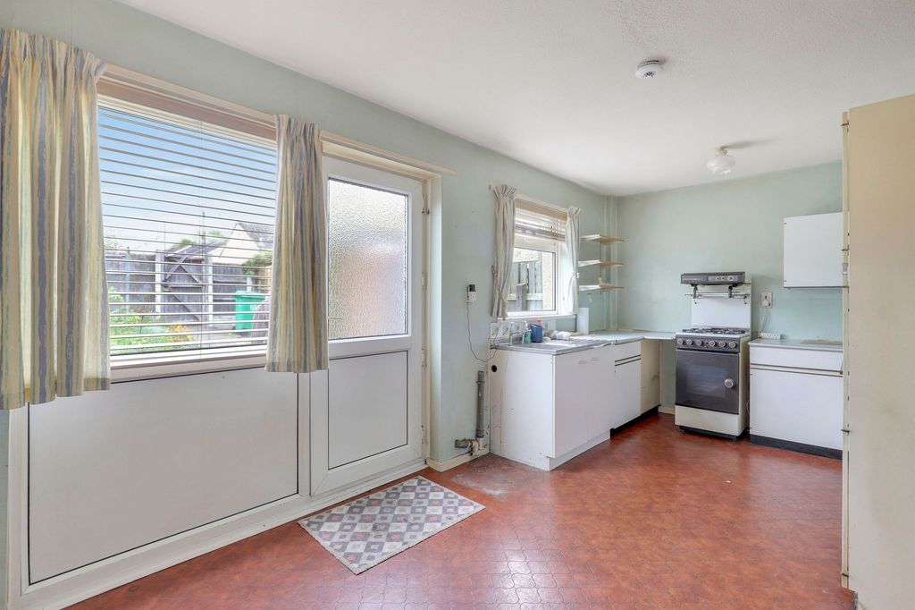 Property photo 3 of 14