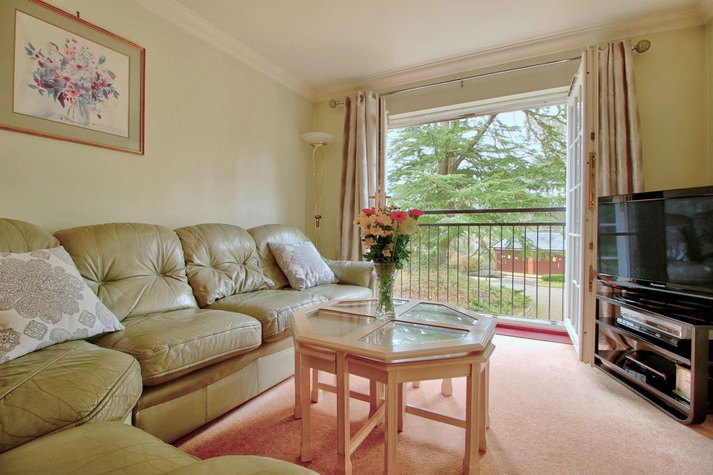 Property photo 2 of 18