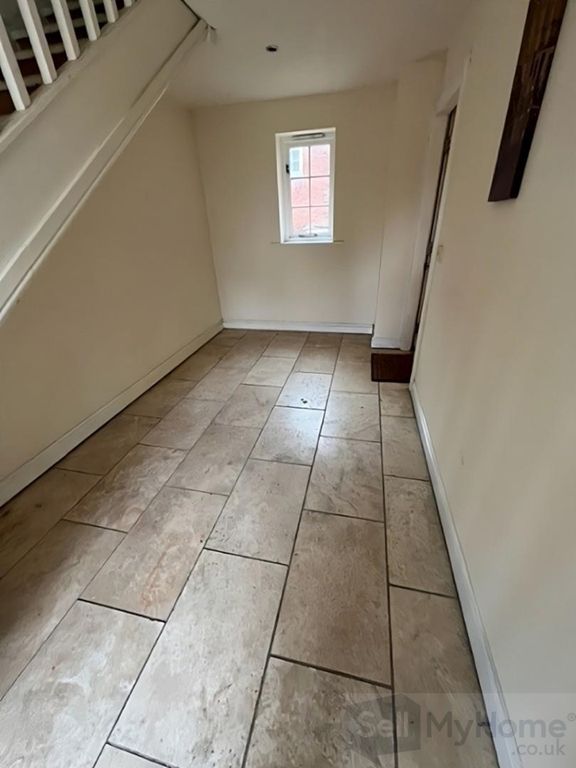 Property photo 2 of 11 Interior_66-Transformed.Jpeg