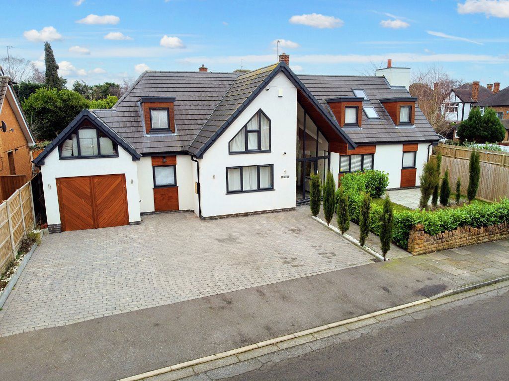 Property photo 2 of 27