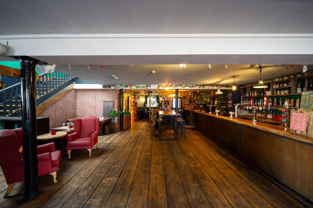 Property photo 3 of 10