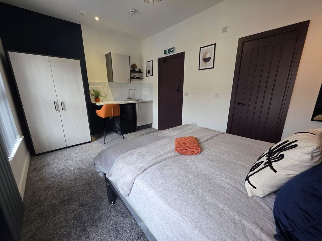 Property photo 1 of 19 Whatsapp Image 2025-10-07 At 12.55.00 Pm.Jpeg